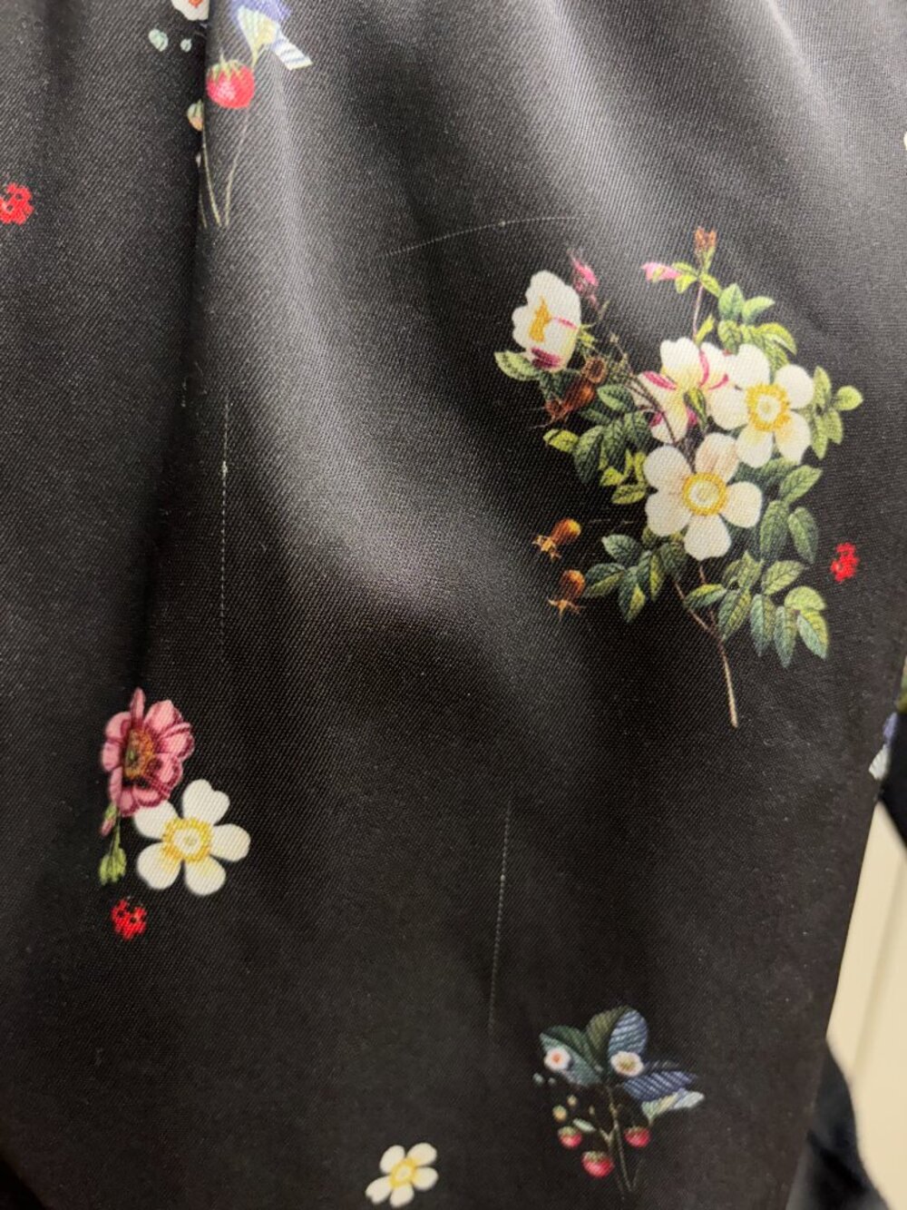Ted Baker Shrayha Scallop Trim Floral Mixed-Media Top - Size 3 - Picture 4 of 8